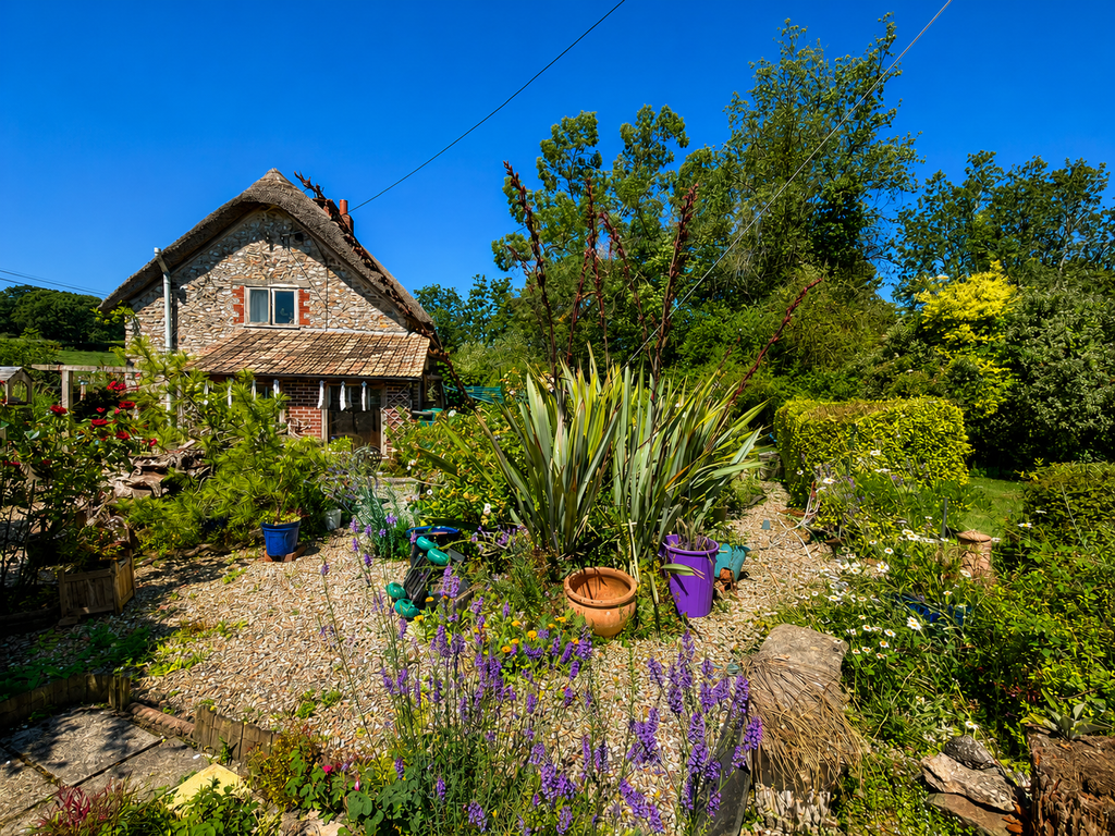 Property photo 2 of 32