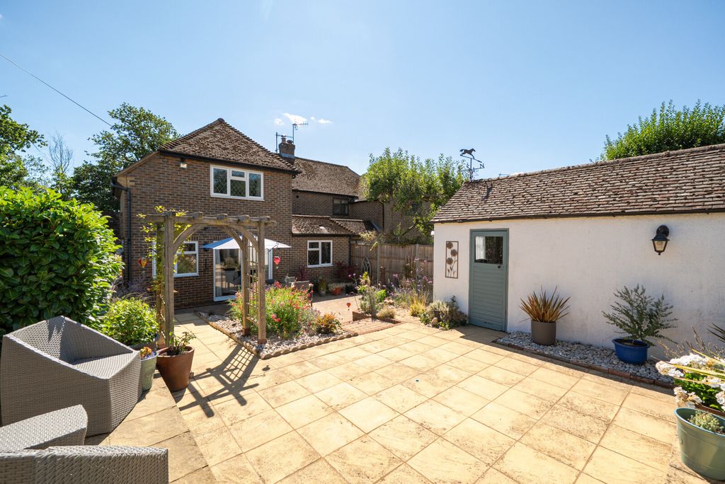 Property photo 2 of 16 1-6A799669d8c05-1...