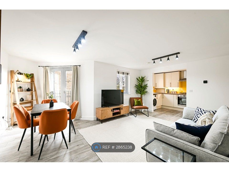 Property photo 2 of 32 Living Area