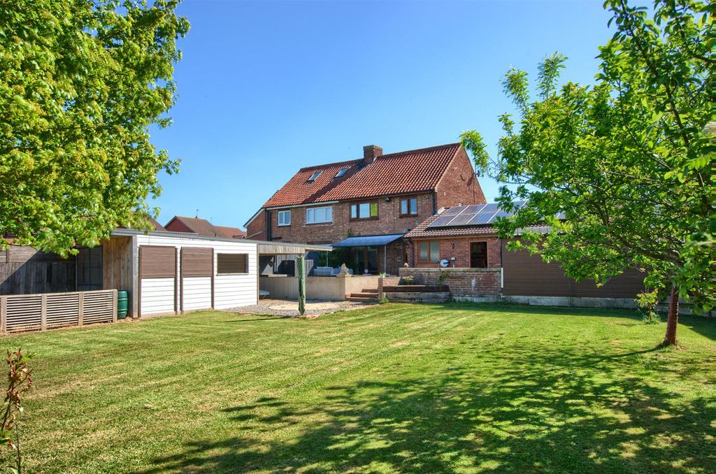 Property photo 1 of 24