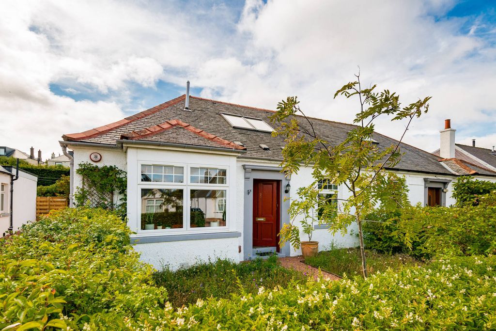 Property photo 1 of 36