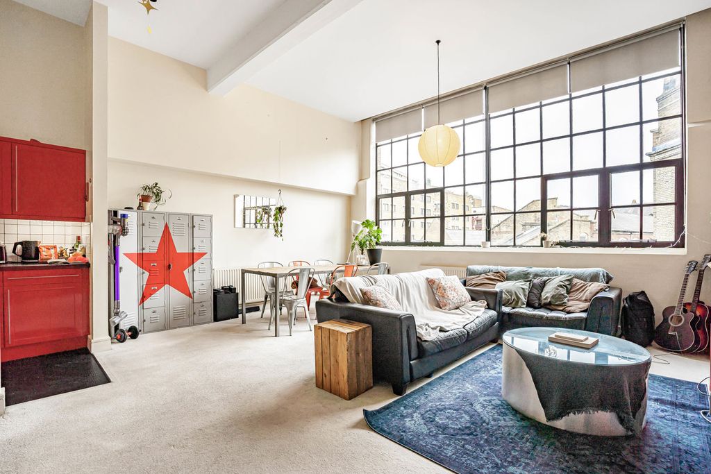 Property photo 2 of 16 Reception