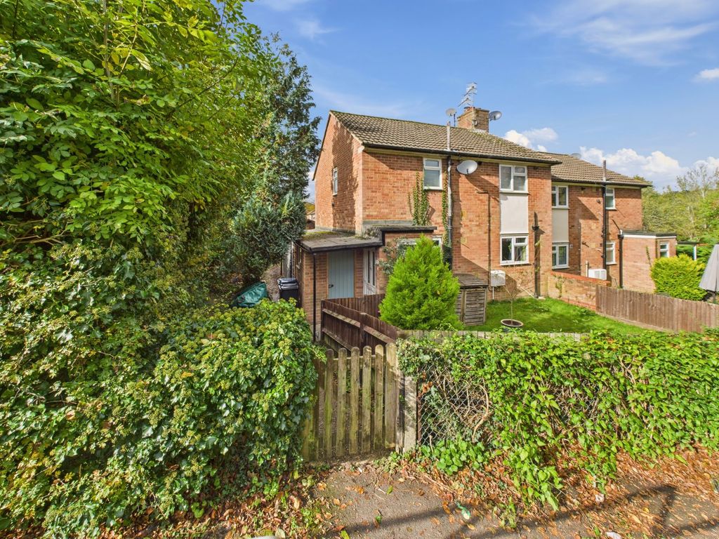 Property photo 1 of 10 Front