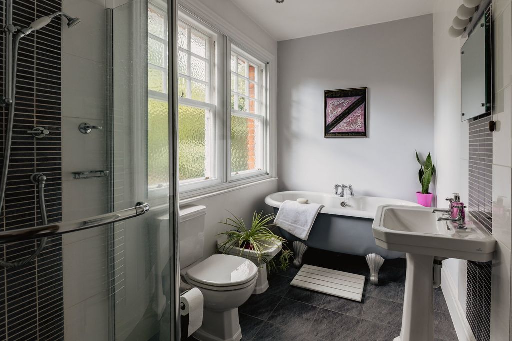 Additional image 20 of 7 bed semi-detached house for saleWesterham Road, Oxted, Surrey RH8