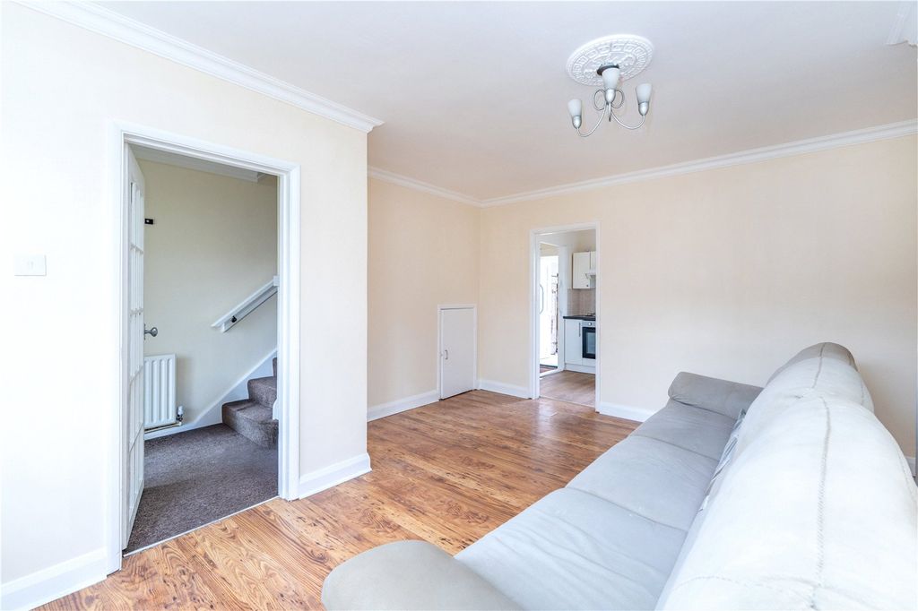 Property photo 1 of 6 Picture No. 17