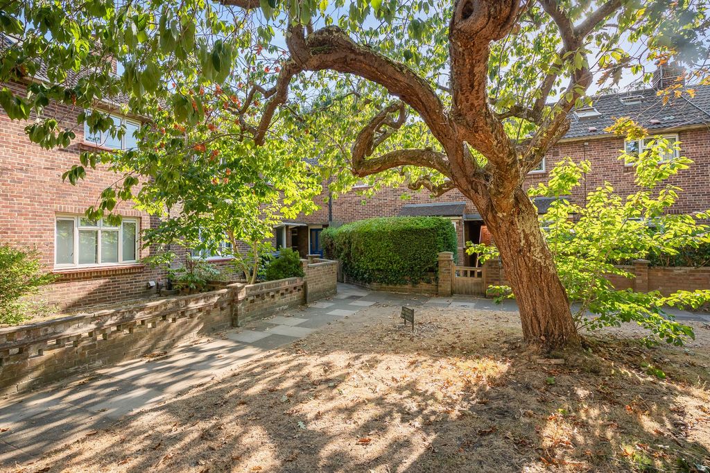 Property photo 1 of 36