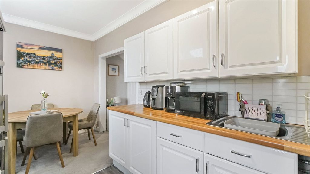 Property photo 3 of 26 Picture No. 12