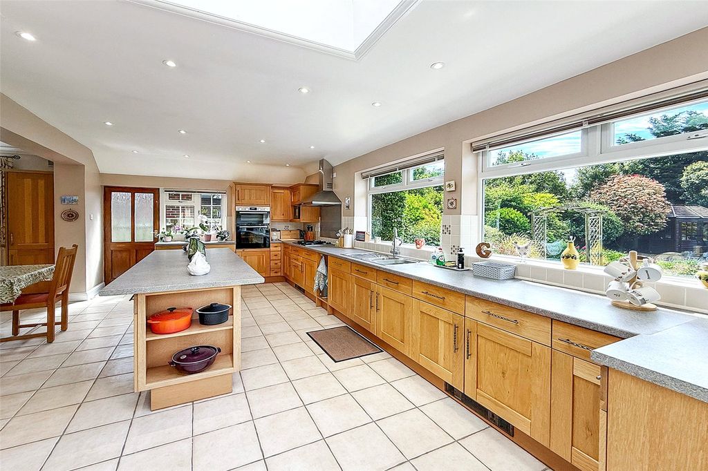 Additional image 19 of 4 bed detached house for saleChurch Street, Littlehampton, West Sussex BN17