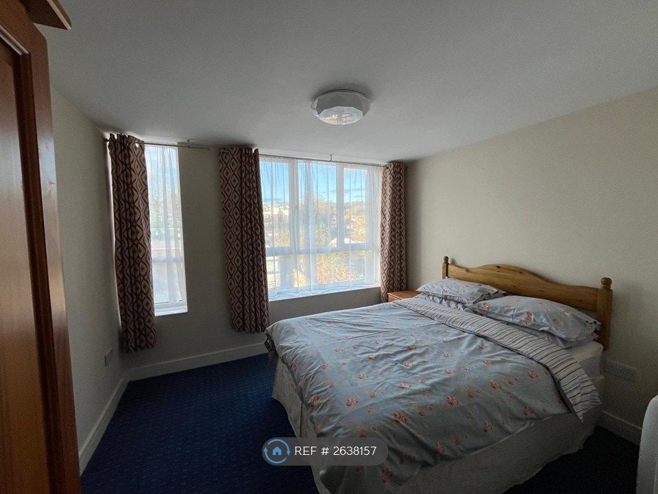 Property photo 3 of 7