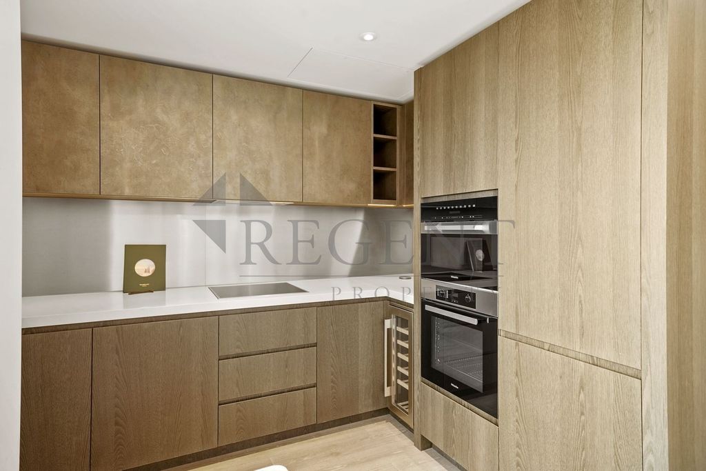 Property photo 3 of 16 Kitchen
