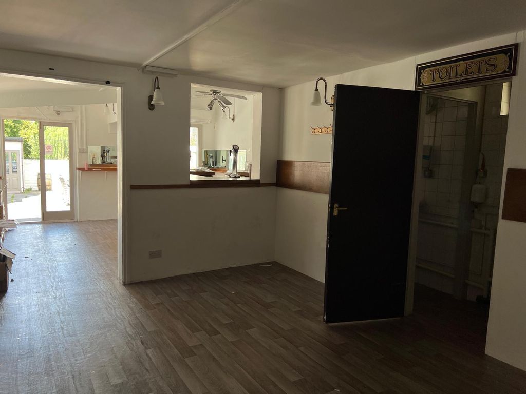 Property photo 2 of 5