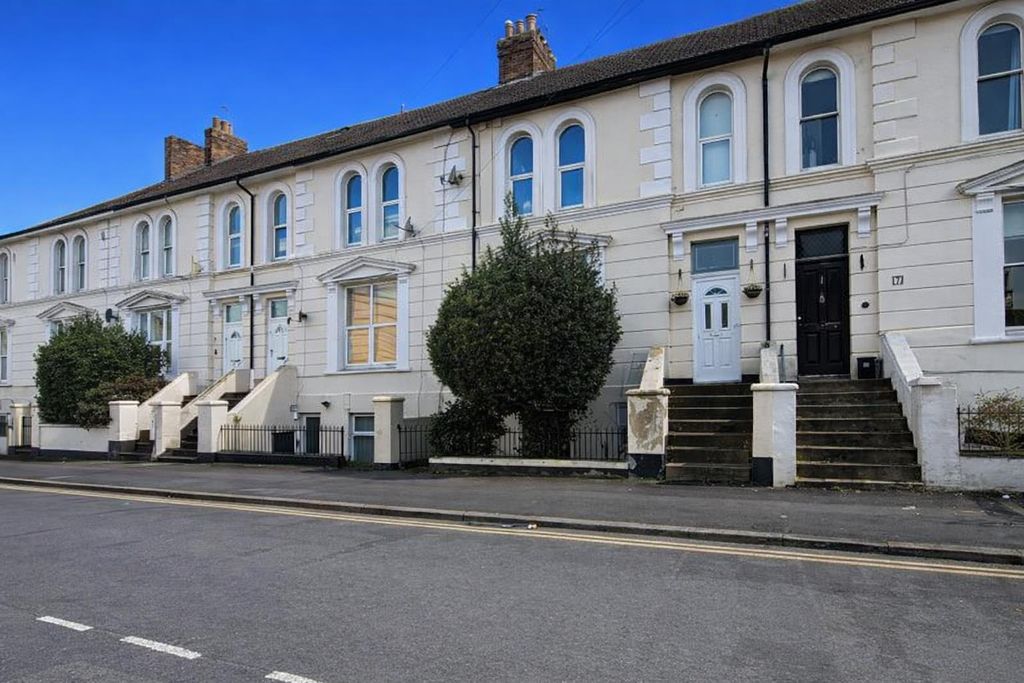 Property photo 1 of 26