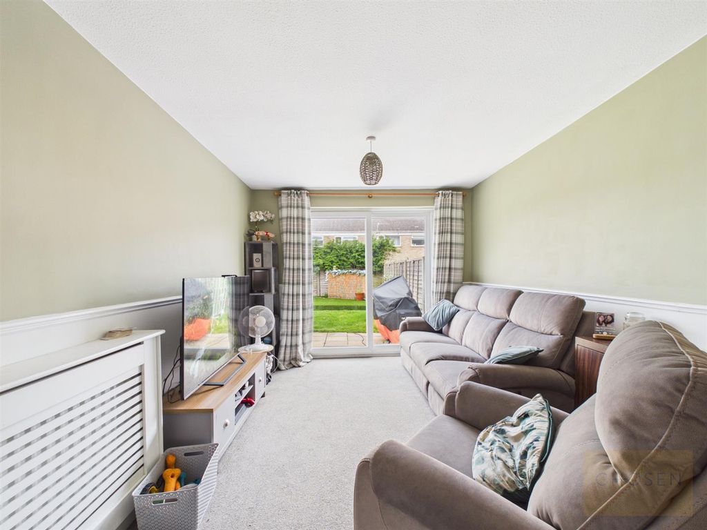 Property photo 3 of 19