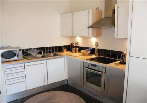 Property photo 2 of 7 Kitchen