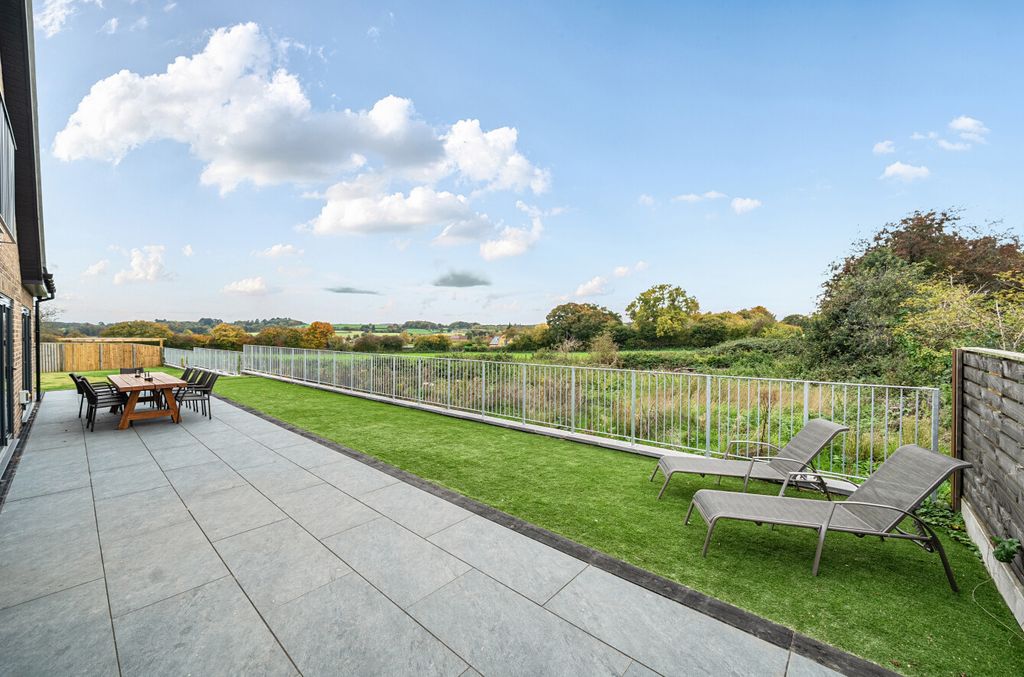 Property photo 3 of 23 1356069-5-68F2717...