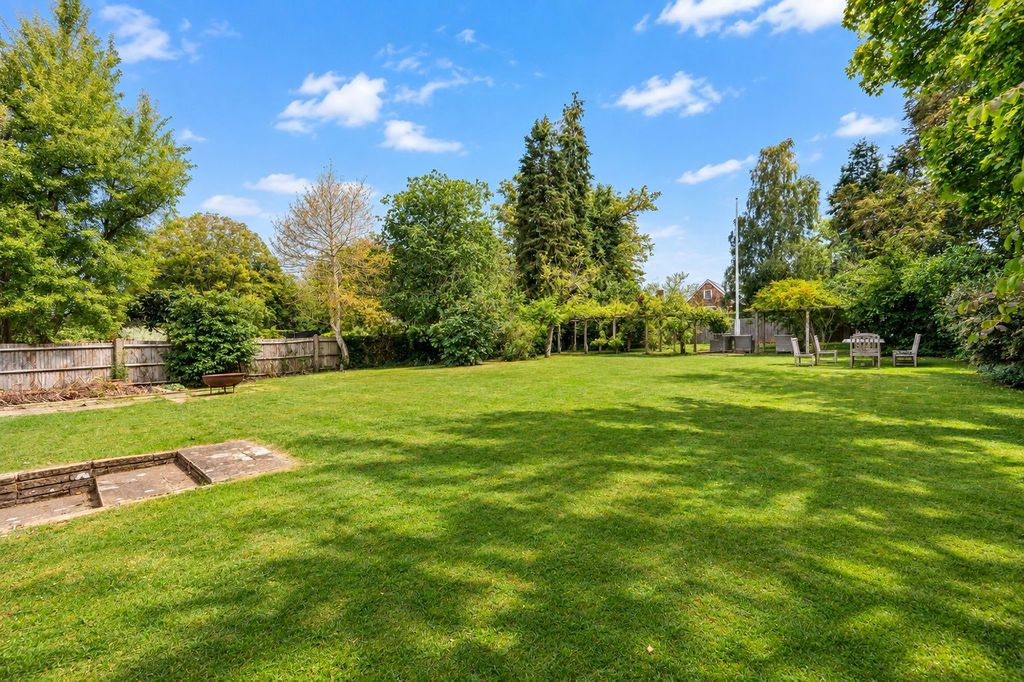 Property photo 3 of 19