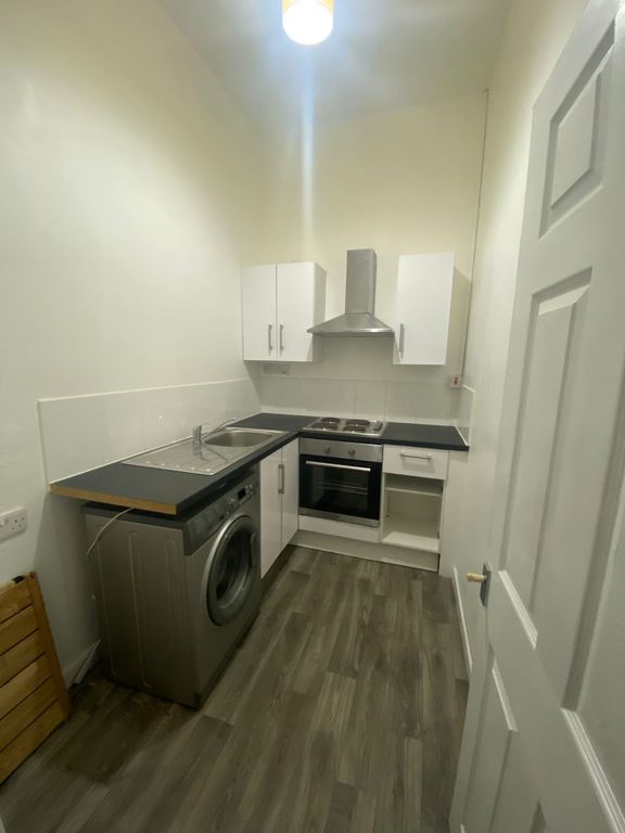 Property photo 3 of 4 Kitchen