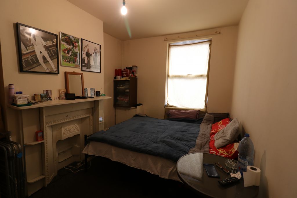 Property photo 3 of 21 Gallery