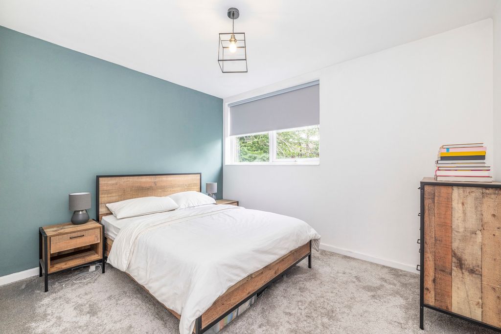 Property photo 3 of 13 Pbox-Img.Jpg