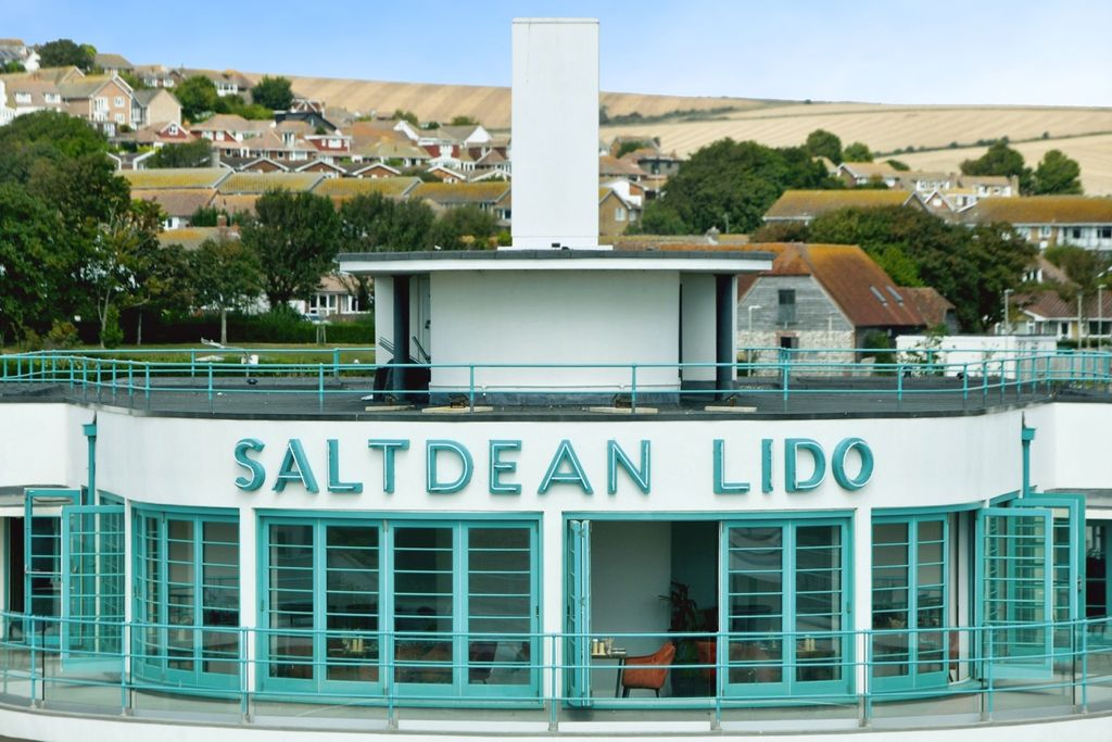 Property photo 3 of 19 Lido
