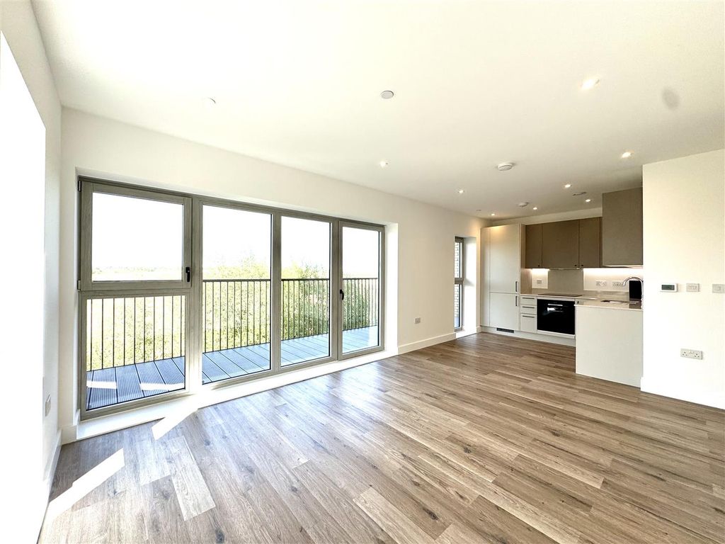 Property photo 1 of 16 Image00003.Jpeg