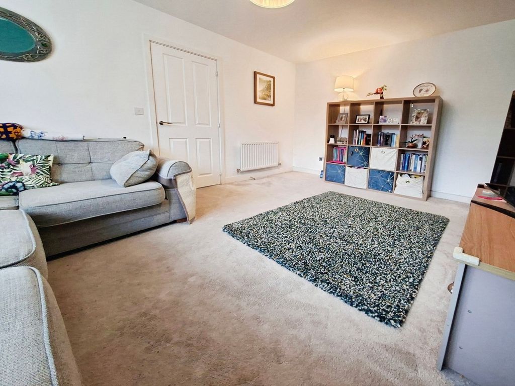 Property photo 3 of 20 Pbox-Img.Jpg