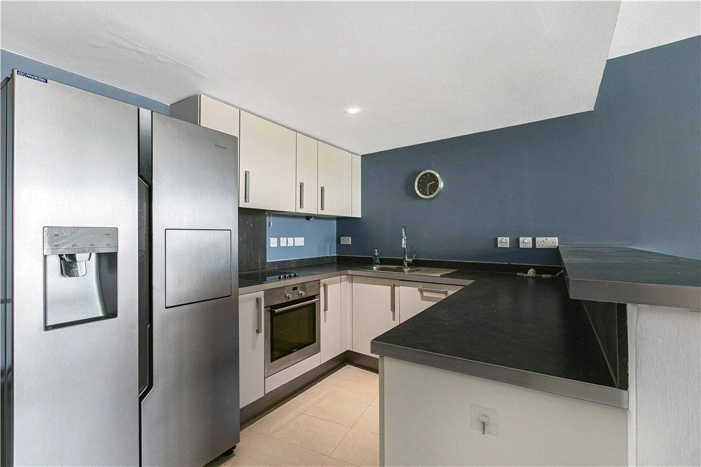 Property photo 2 of 18 Kitchen/Reception
