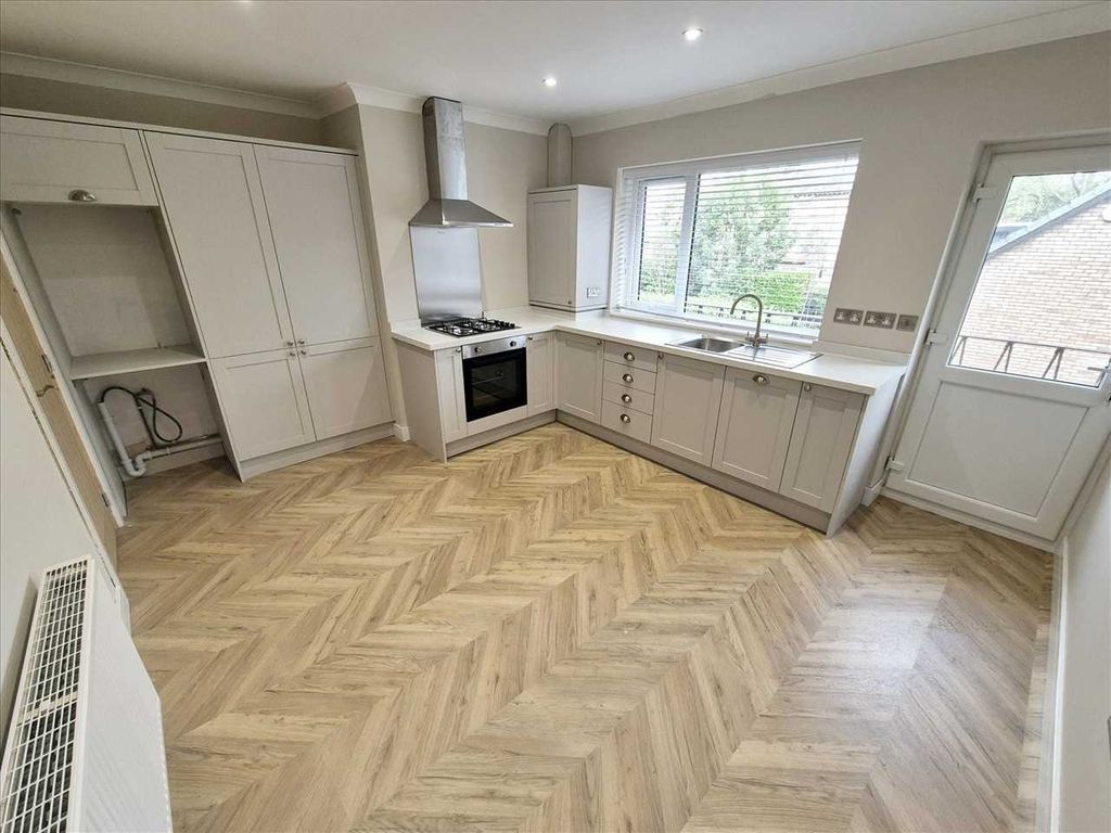 Property photo 1 of 16 Main Picture