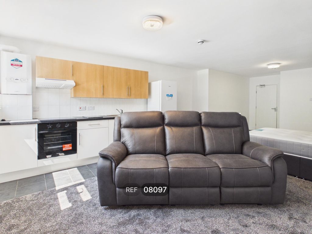 Property photo 3 of 14 Living Area