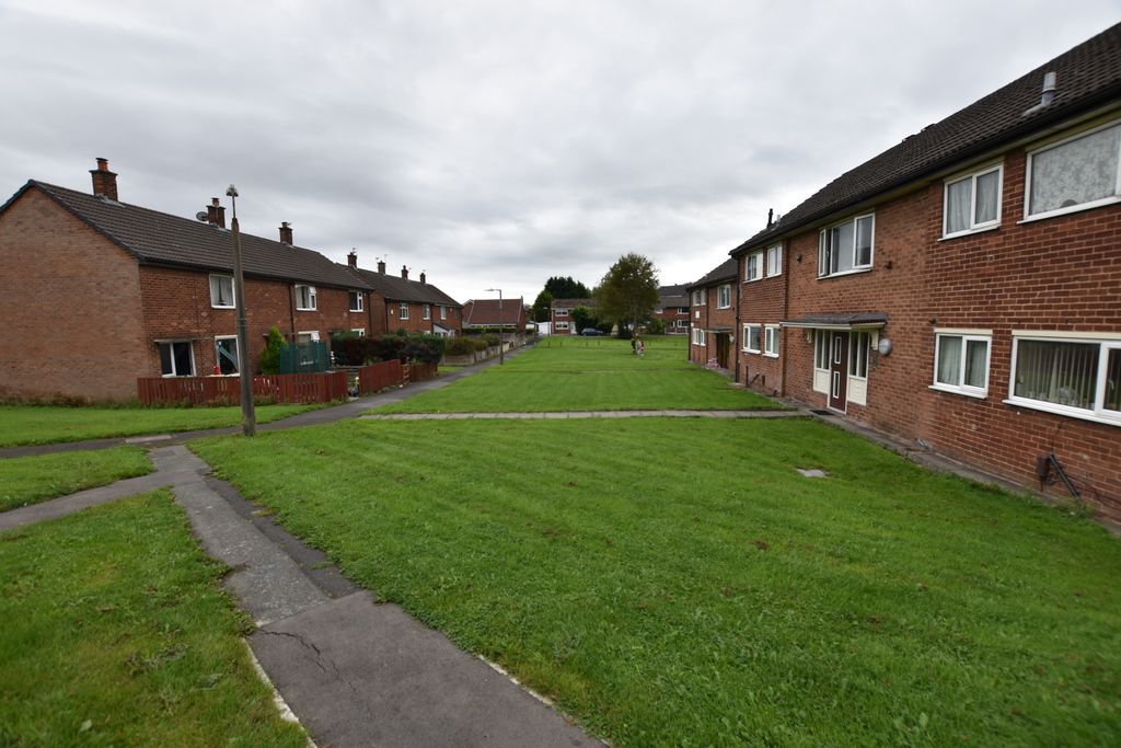 Property photo 2 of 16