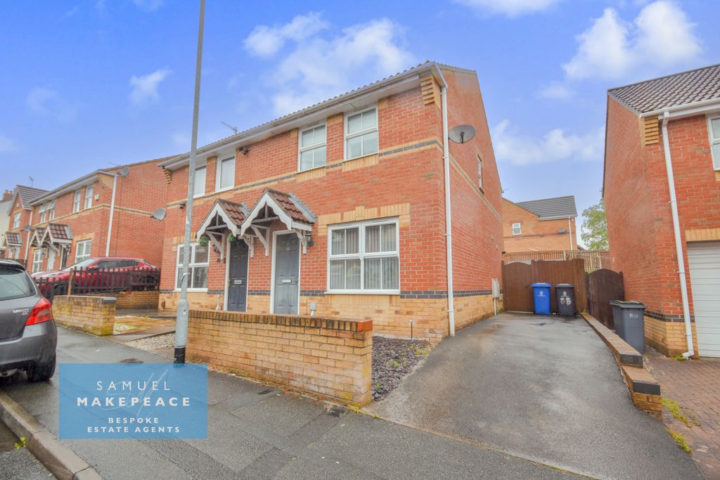 Property photo 1 of 17 Beautifully Presented Three Bedroom Semi