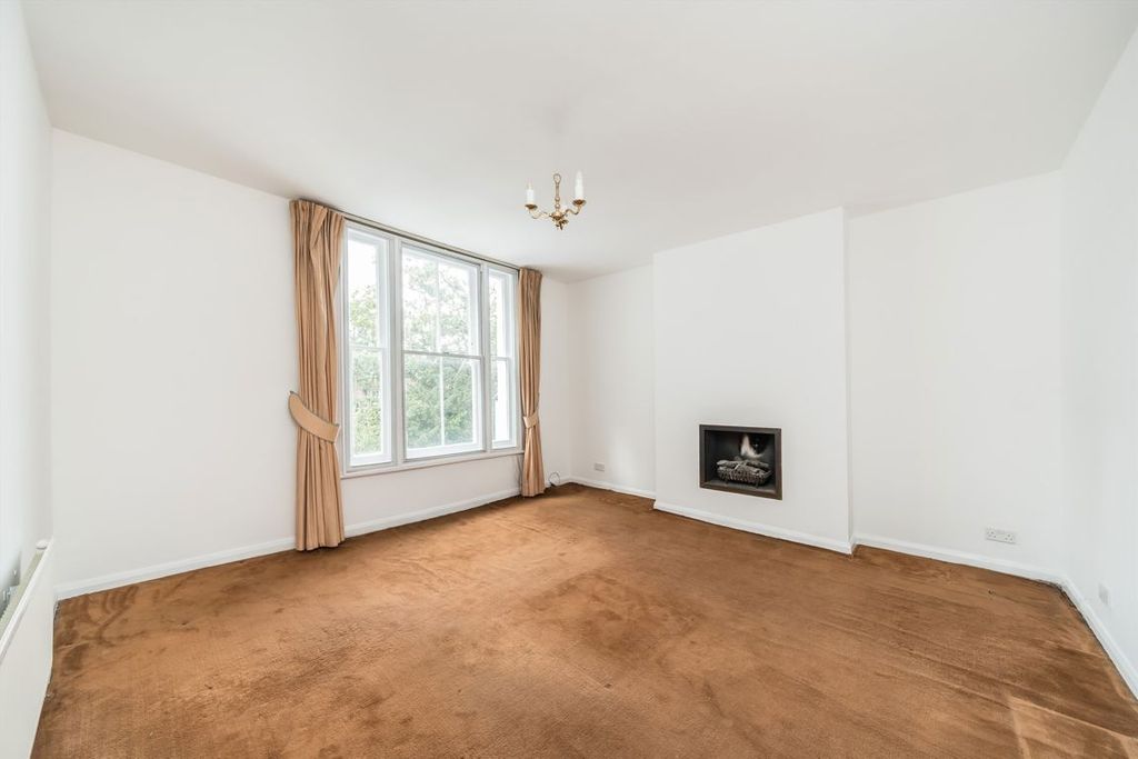 Property photo 2 of 5