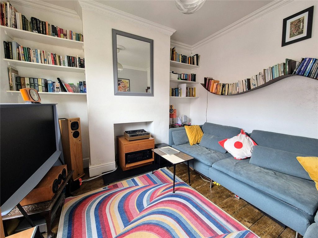 Property photo 2 of 14 Picture No. 04