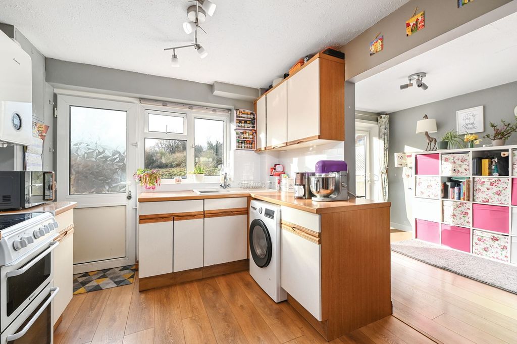 Property photo 3 of 22