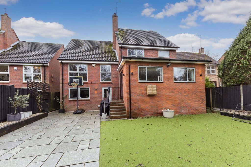 Property photo 3 of 21