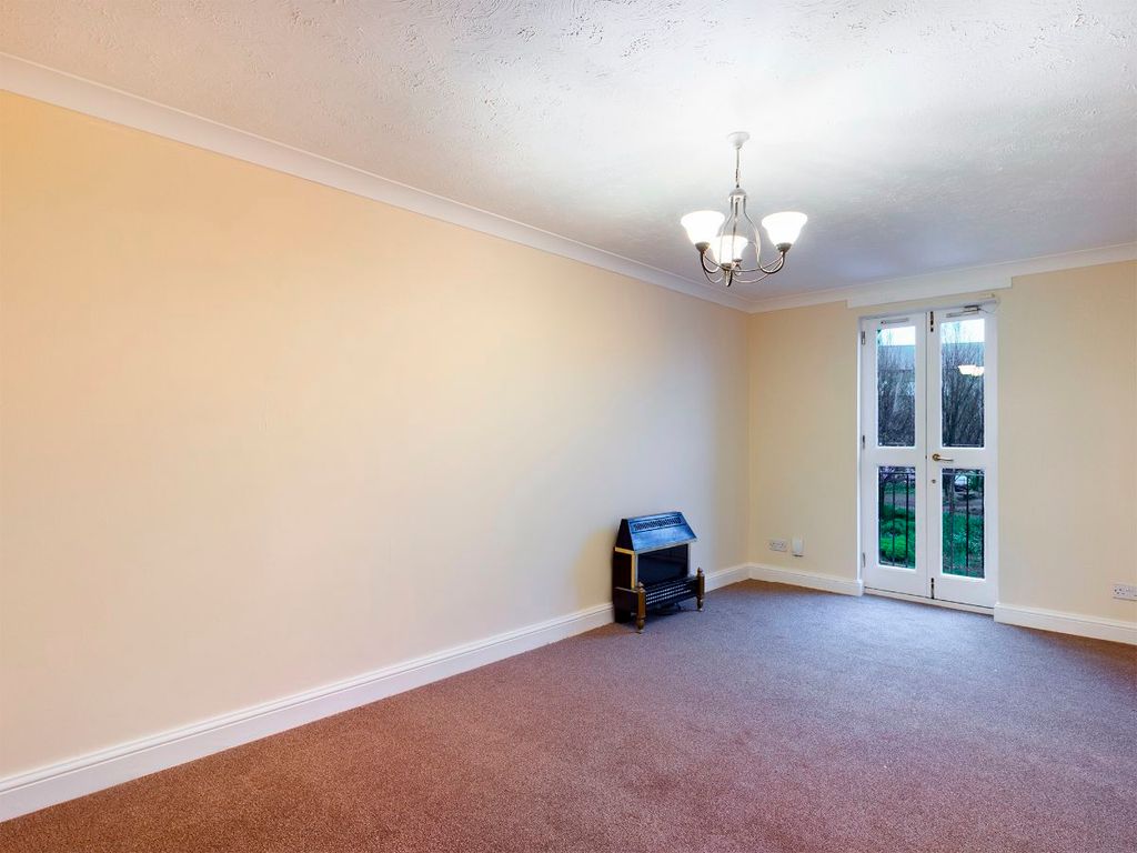 Property photo 3 of 9