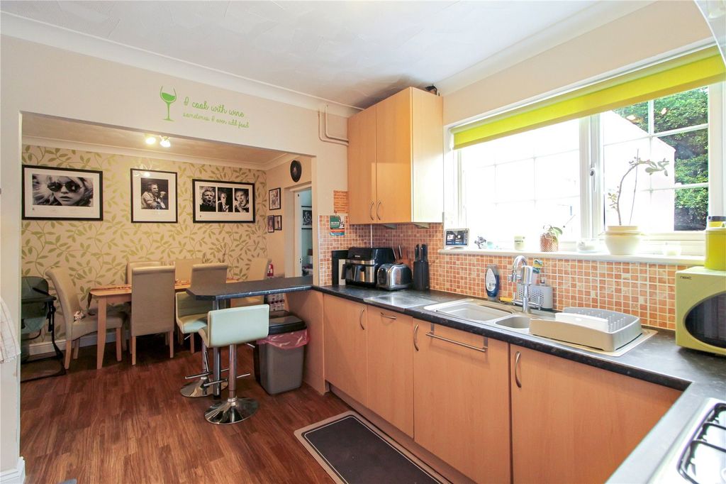 Property photo 3 of 14 Picture No. 10
