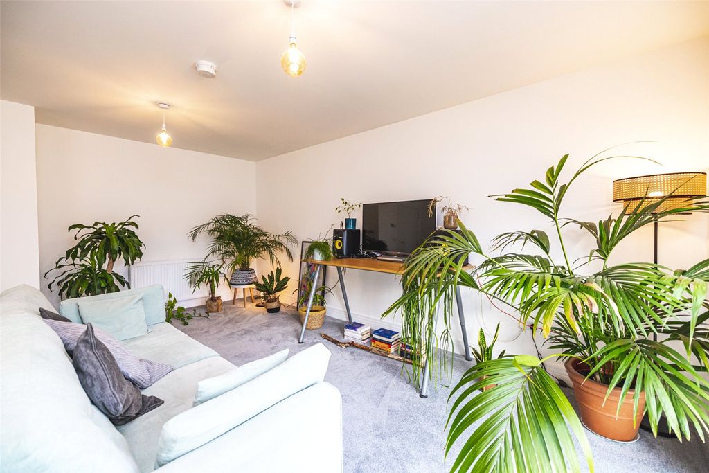 Property photo 2 of 16 Photo 2