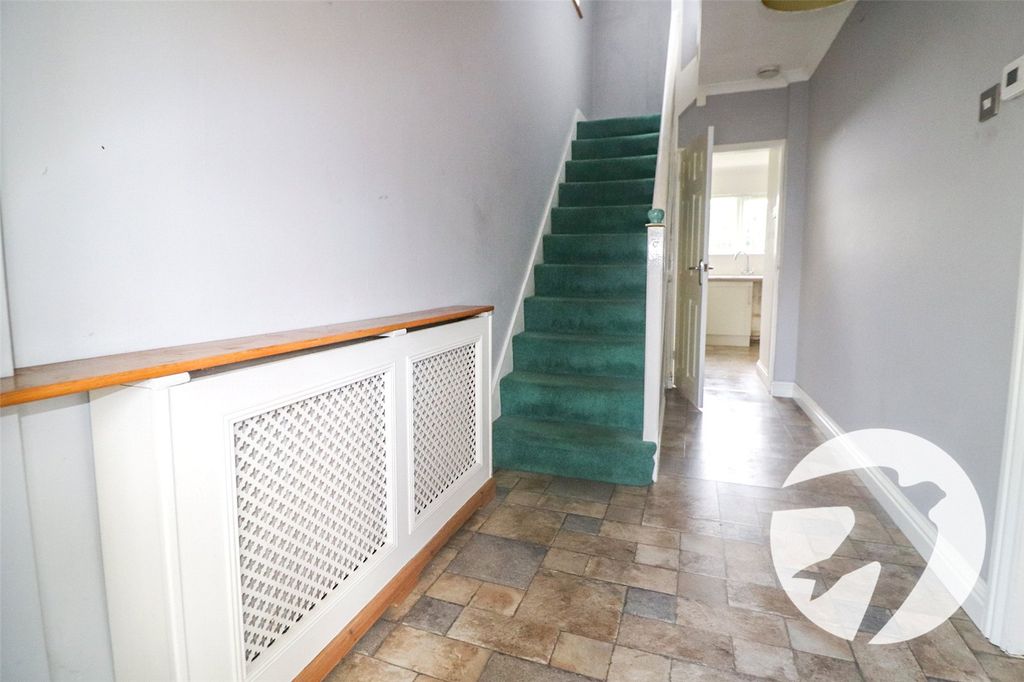 Property photo 2 of 13 Picture No. 12