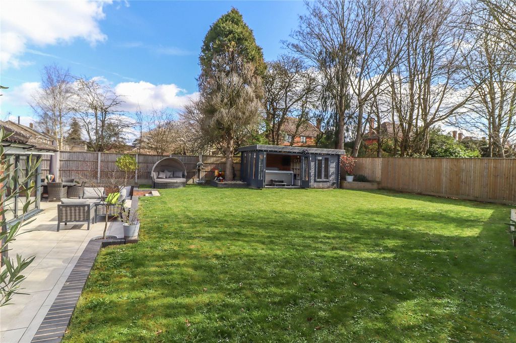 Property photo 2 of 25 Picture No. 26