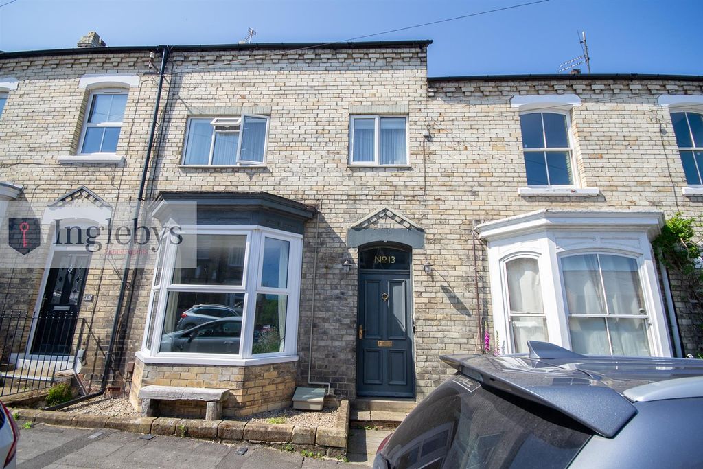 Property photo 1 of 15