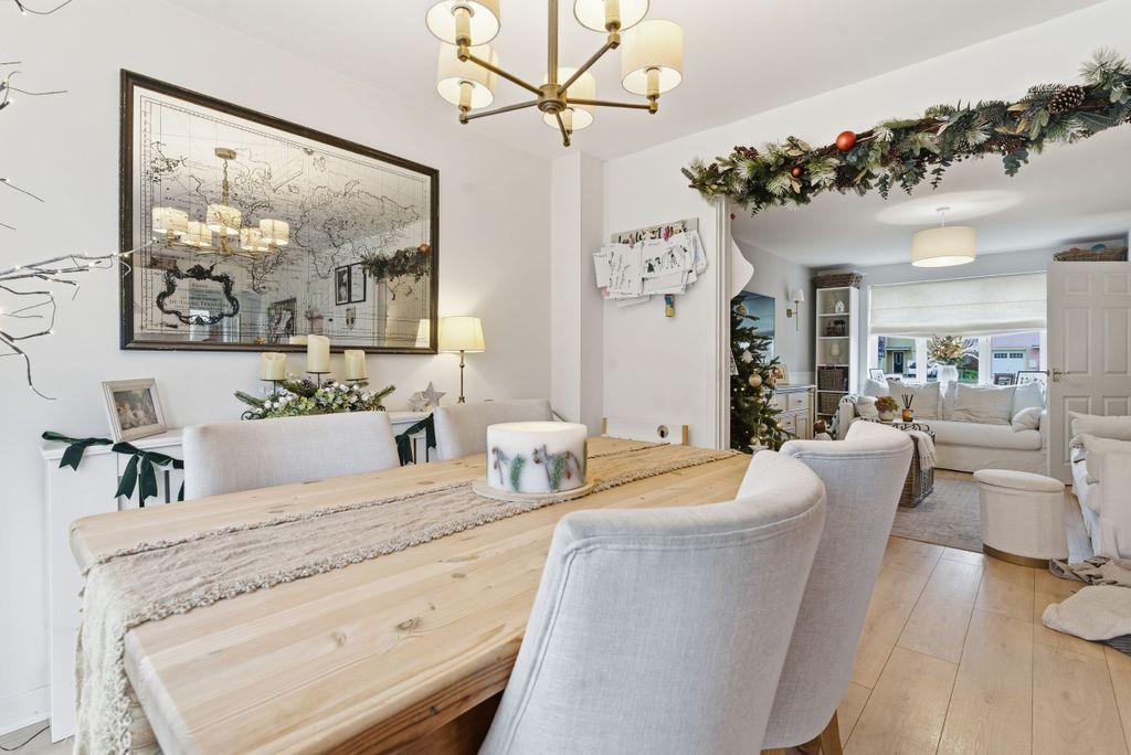 Property photo 3 of 30