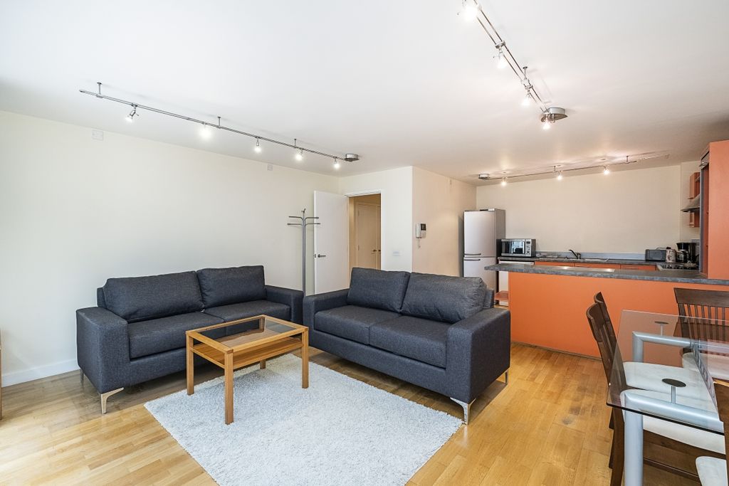 Property photo 1 of 9 6