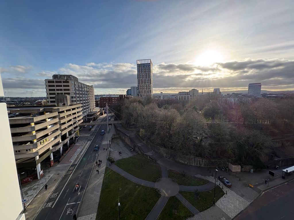 Property photo 3 of 12