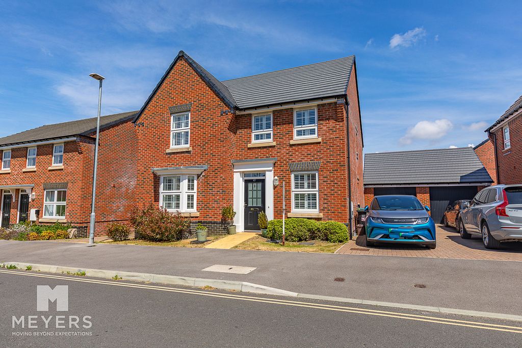 Property photo 1 of 18