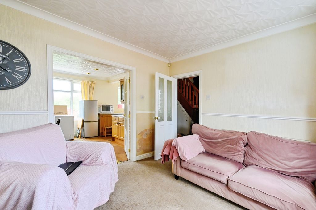 Property photo 3 of 18 Pbox-Img.Jpg