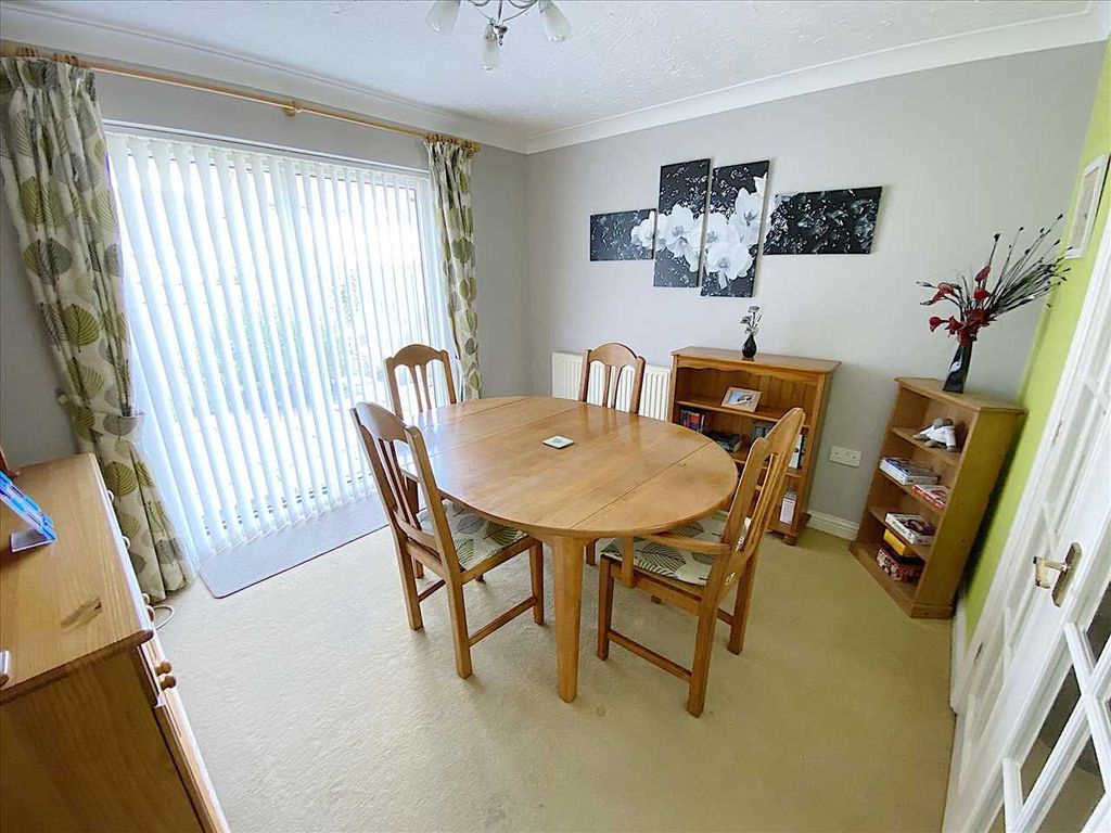Property photo 3 of 16 Dining Room: