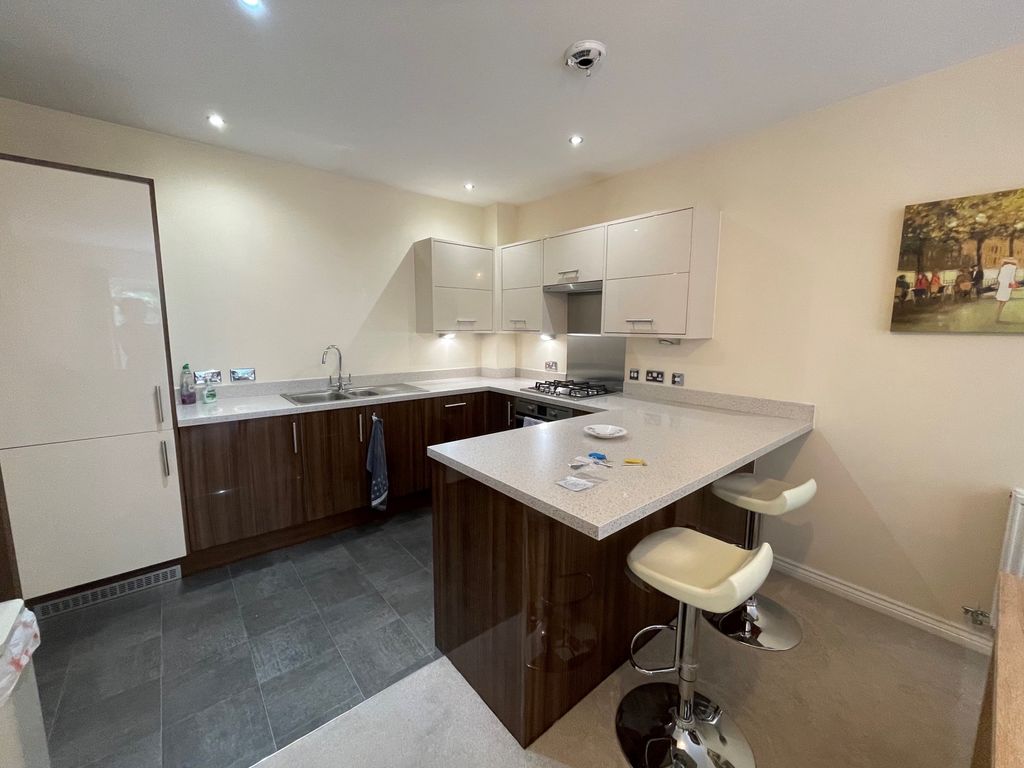 Property photo 3 of 12 2