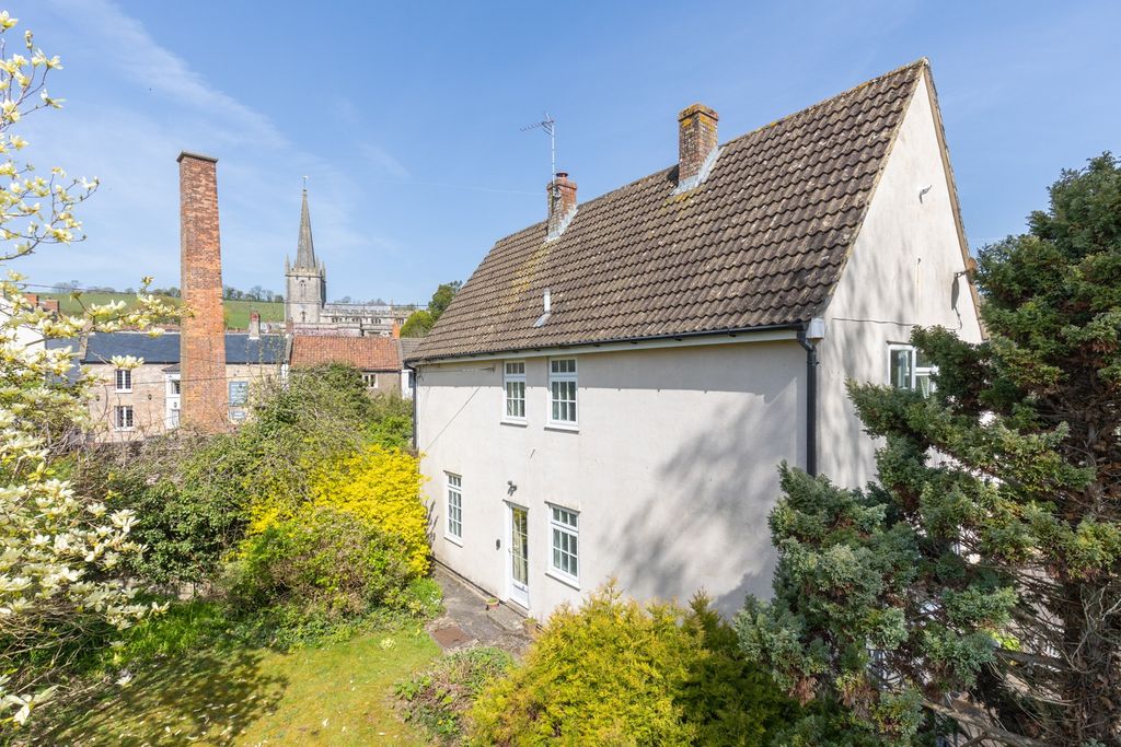 Property photo 1 of 20 4960981