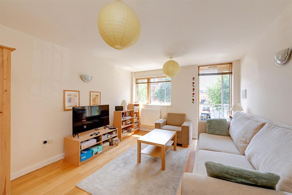 Property photo 2 of 11 52843_Hi-Res(5).Jpg